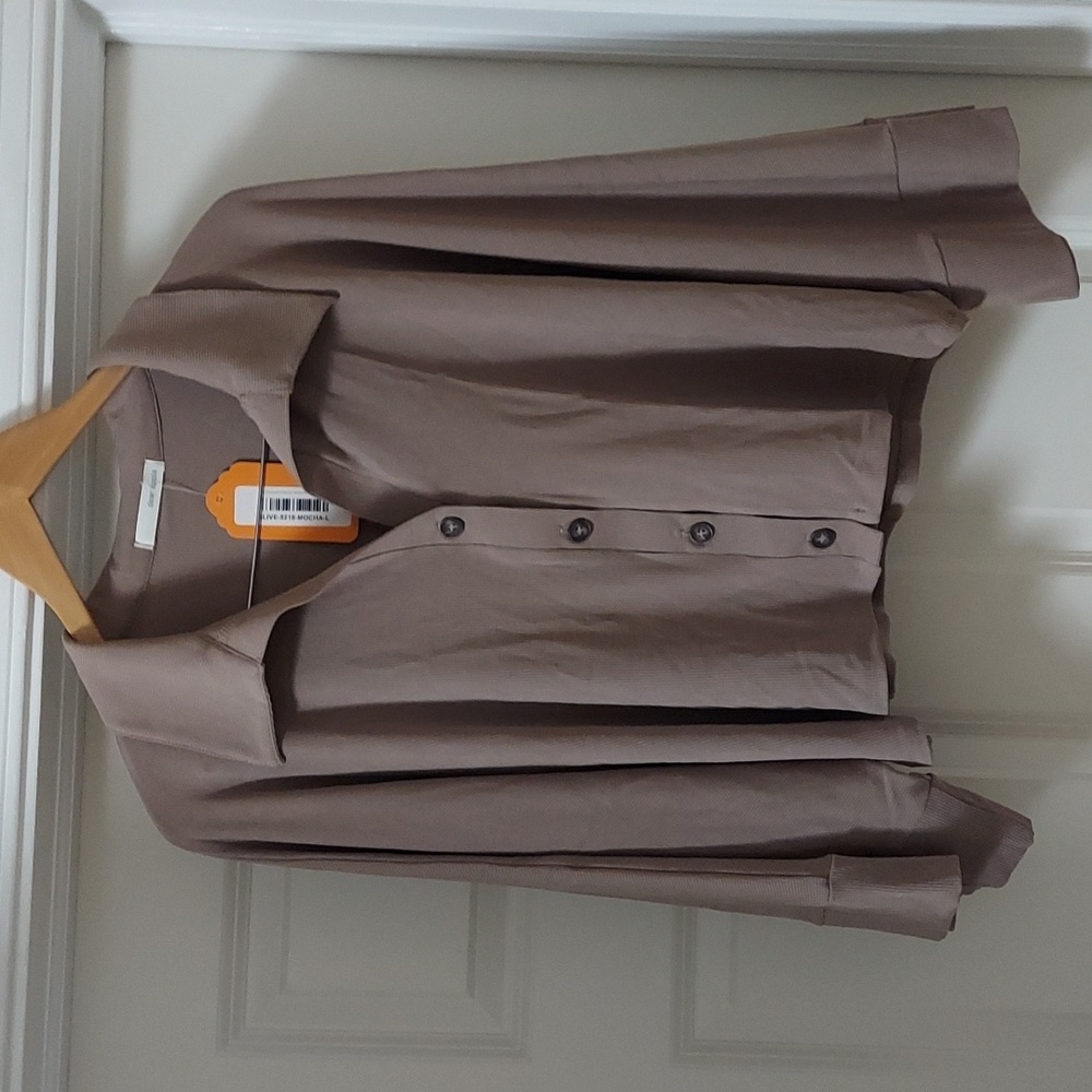 Dear apple women's brown button down crop top size L.